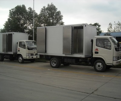 15吨冷冻食品运输车 高效冷链运输的专业选择